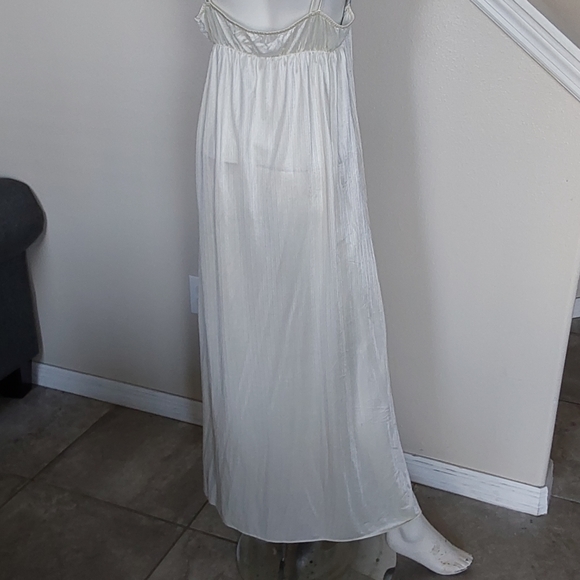 Vintage Union Made Night Gown - Picture 10 of 11